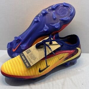 Nike Phantom 6 Low Elite FG Soccer Cleats
Erling Haaland HQ2332-800 Men’s Size 8